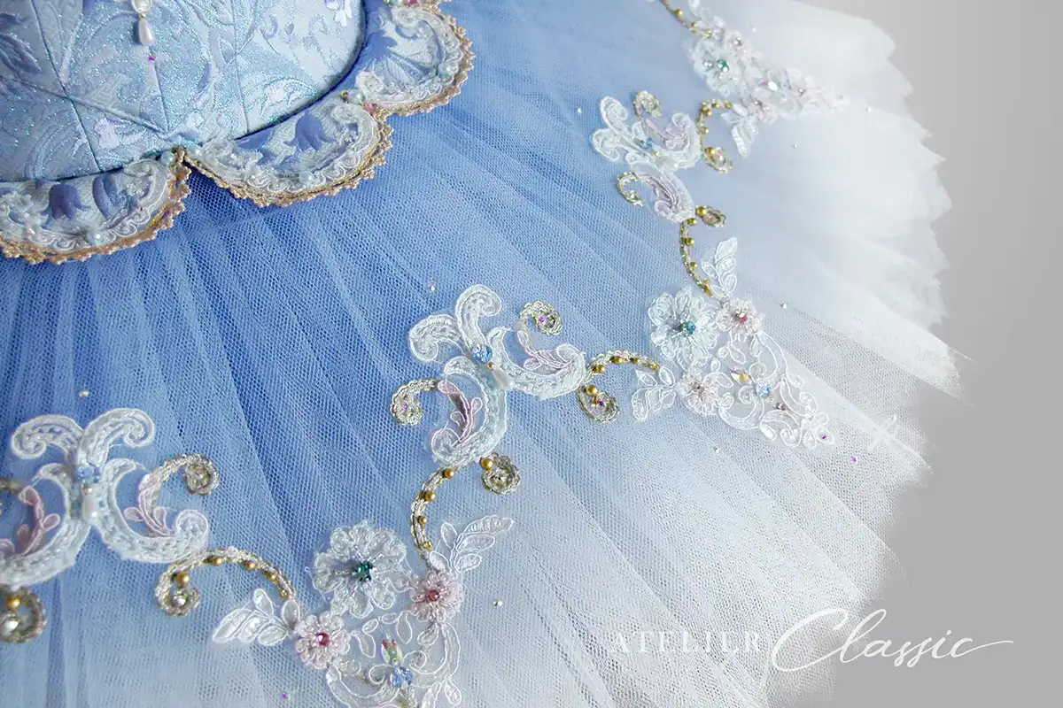 フロリナ衣装 skirt detail