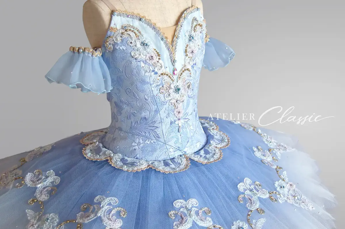 フロリナ衣装 detail