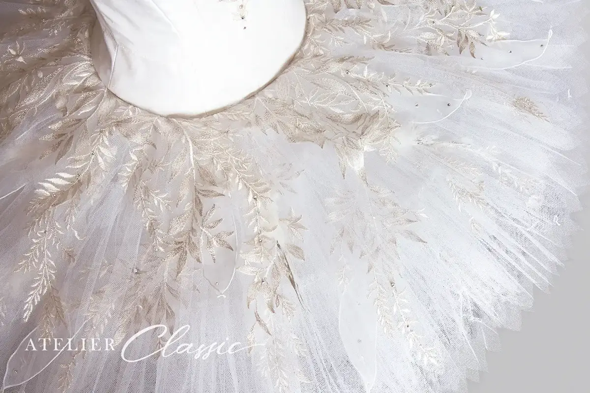 オデット衣装 skirt detail