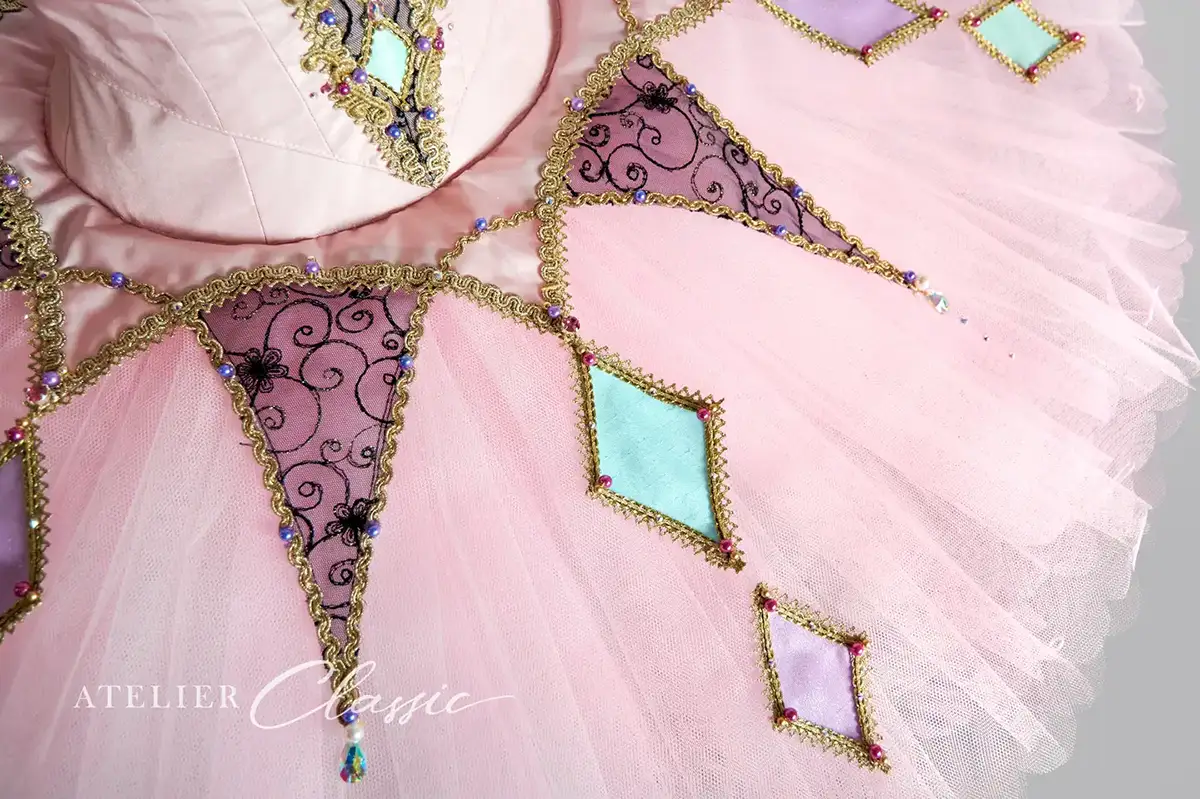 アルレキナーダ衣装 skirt detail