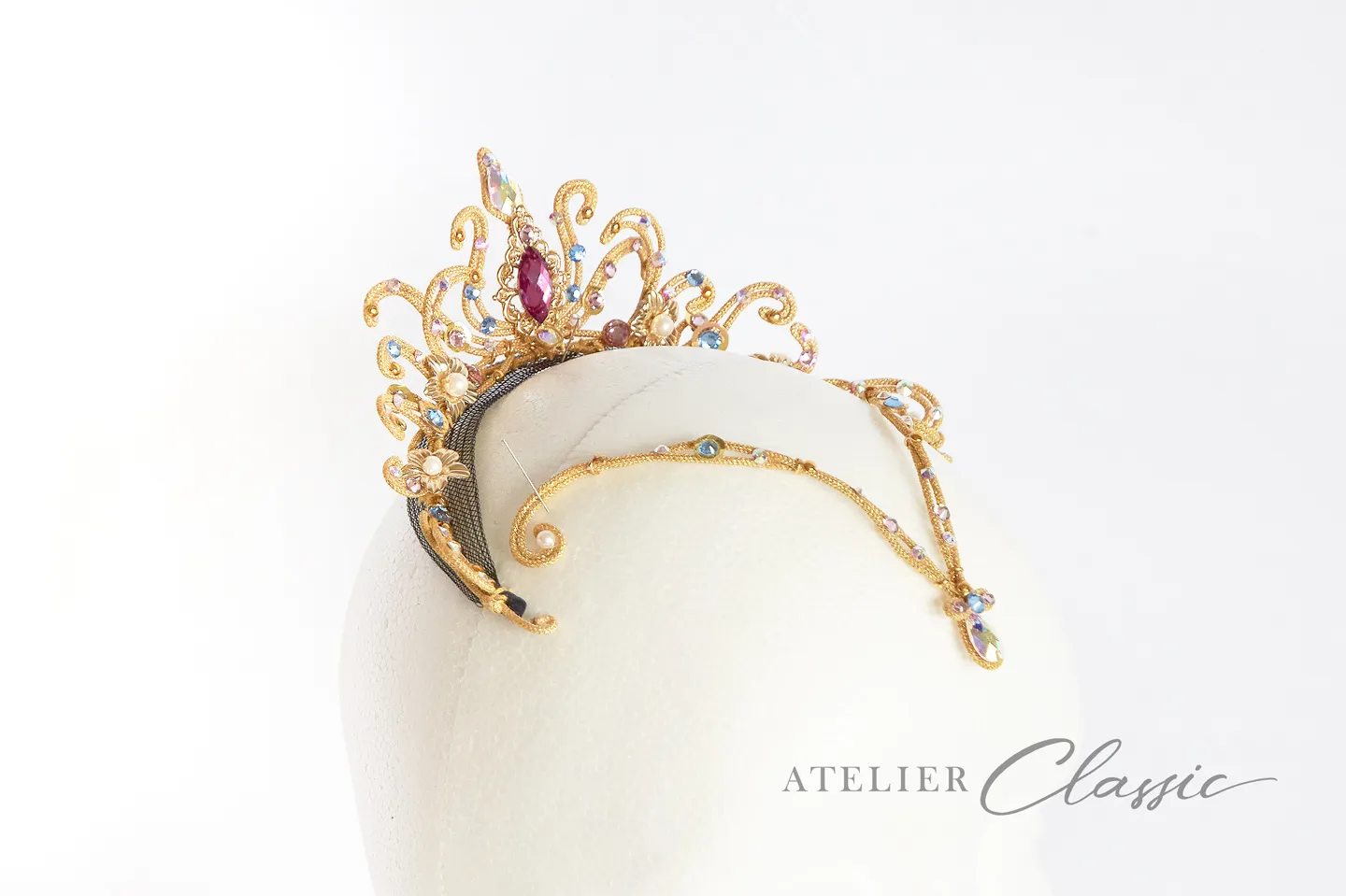 ティアラ（後クラウン型・前垂れ付き）