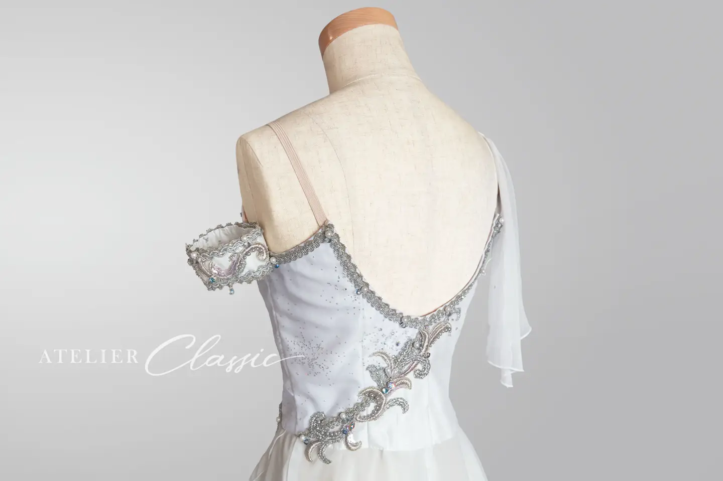 タリスマン衣装 back style