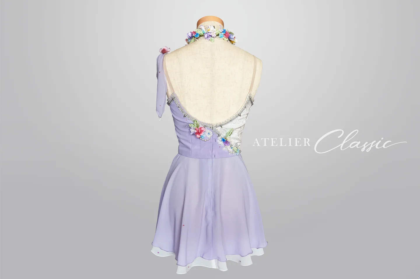 ドンキホーテのキューピッド衣装 backstyle