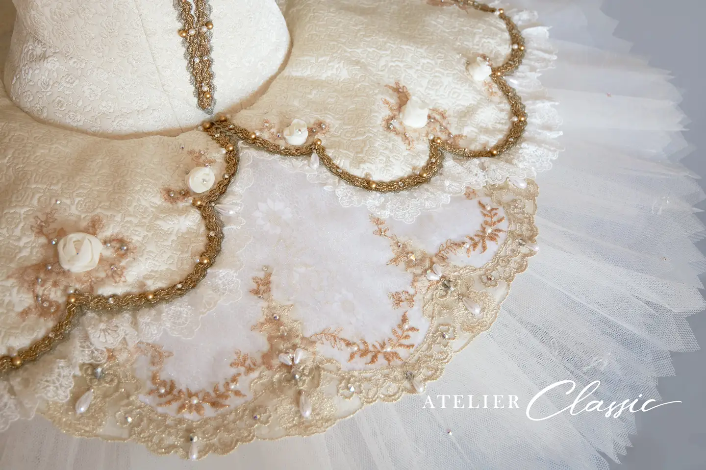 オーロラ衣装 detail