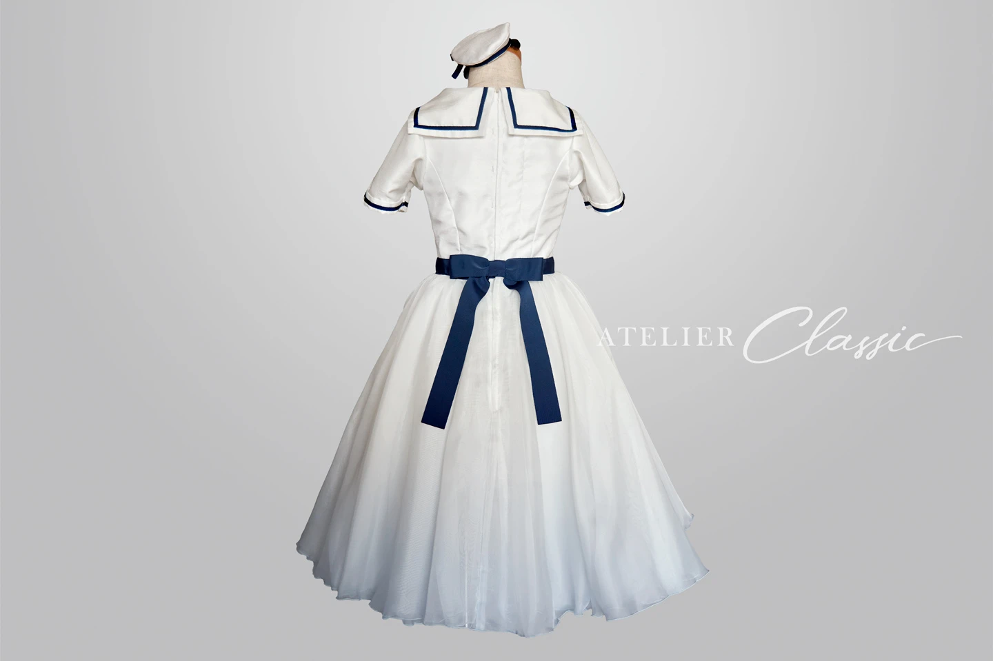 卒業舞踏会衣装 back style