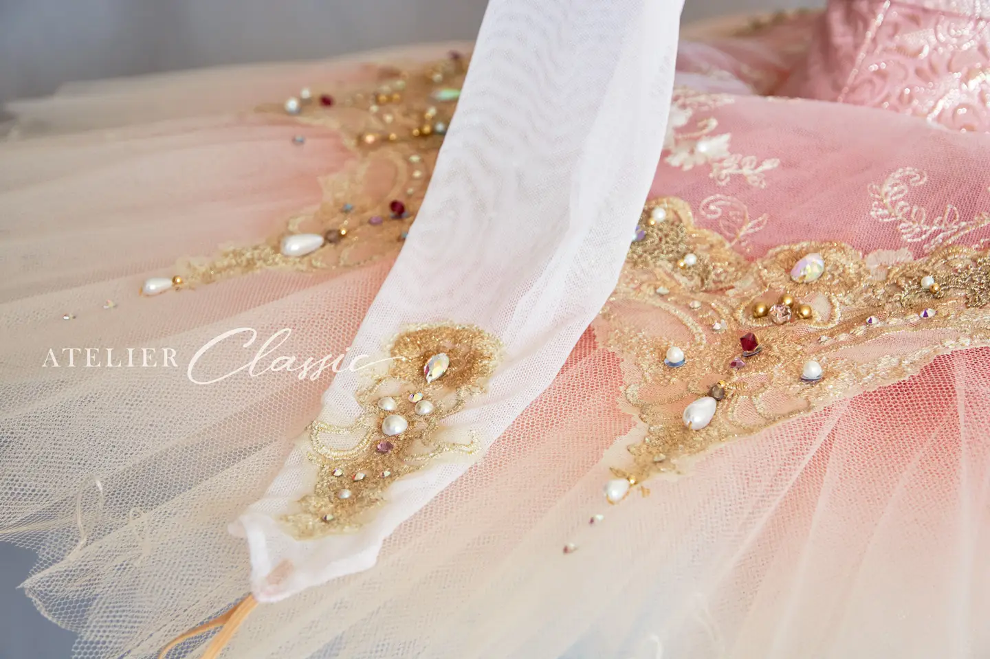 パキータ衣装 袖のデザイン