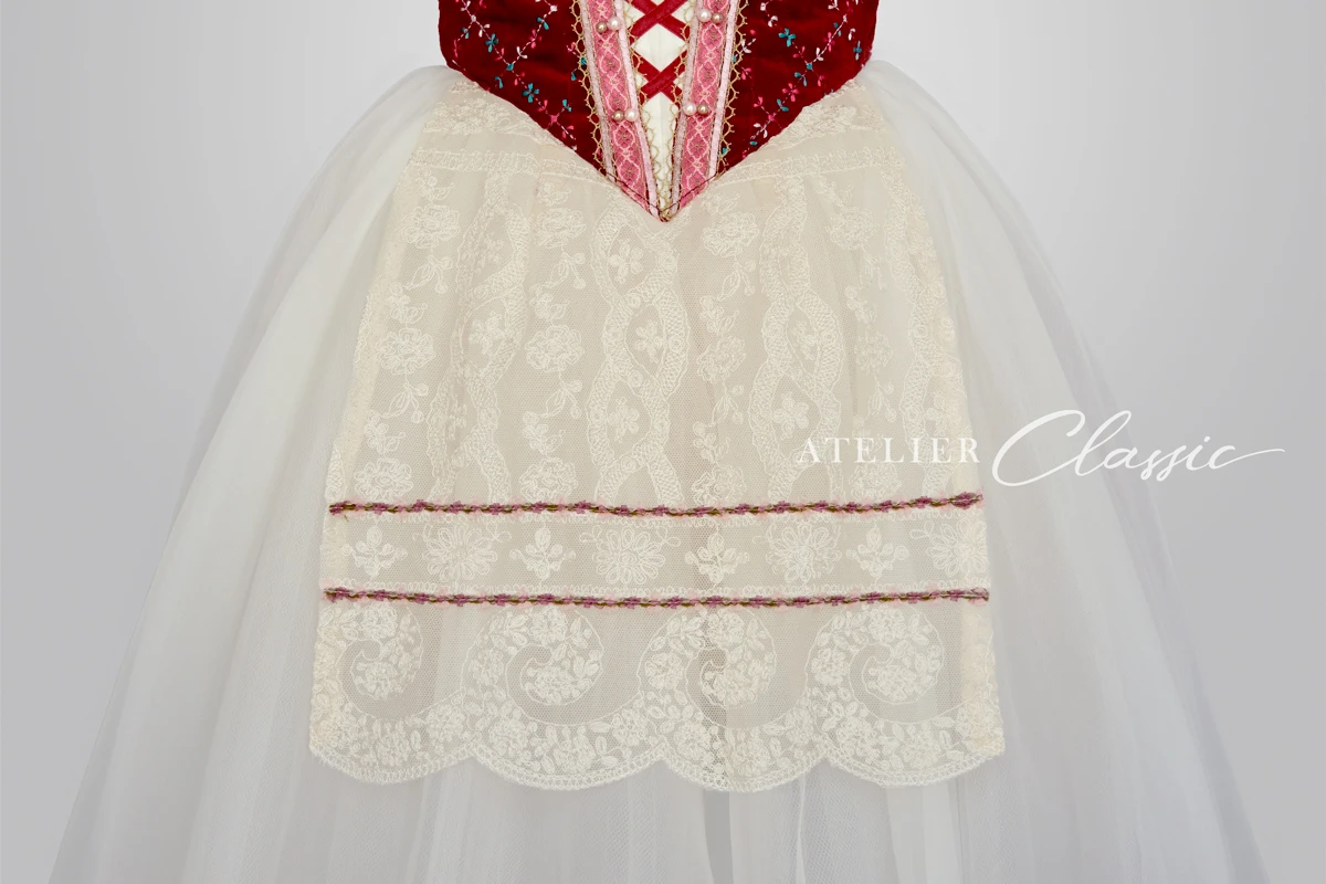 スワニルダ エプロンのデザイン