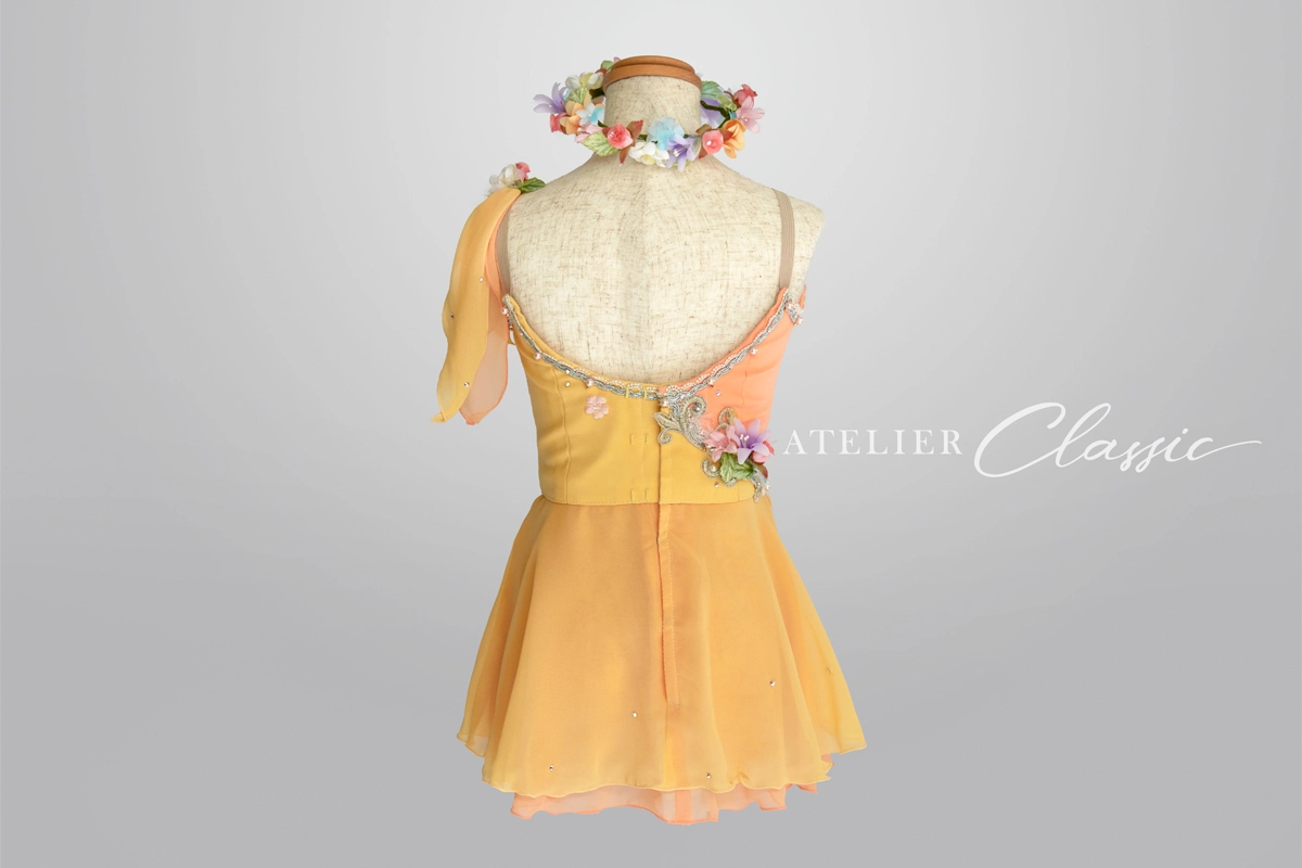 キューピッドの衣装 back style