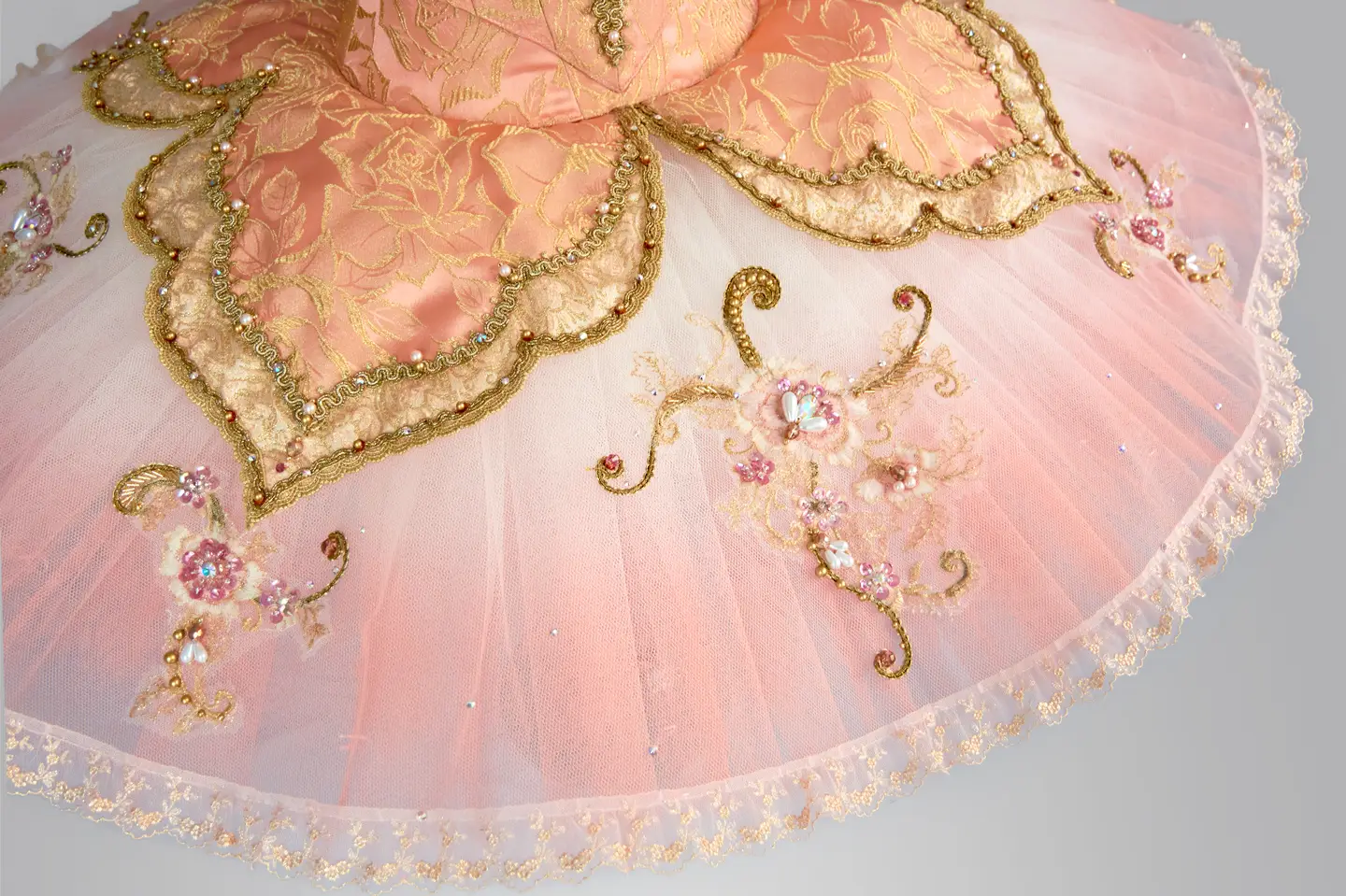 パキータ衣装 チュチュのデザイン