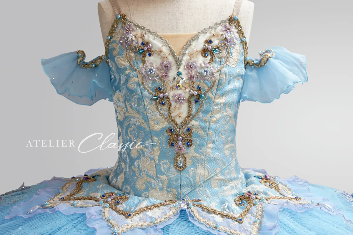 >フロリナ衣装 正面detail