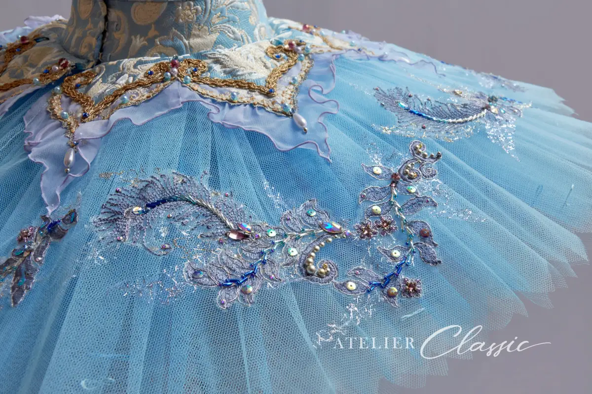 >フロリナ衣装 チュチュのデザイン