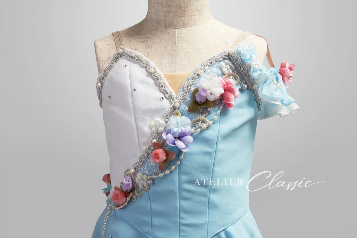 キューピッドの衣装 detail