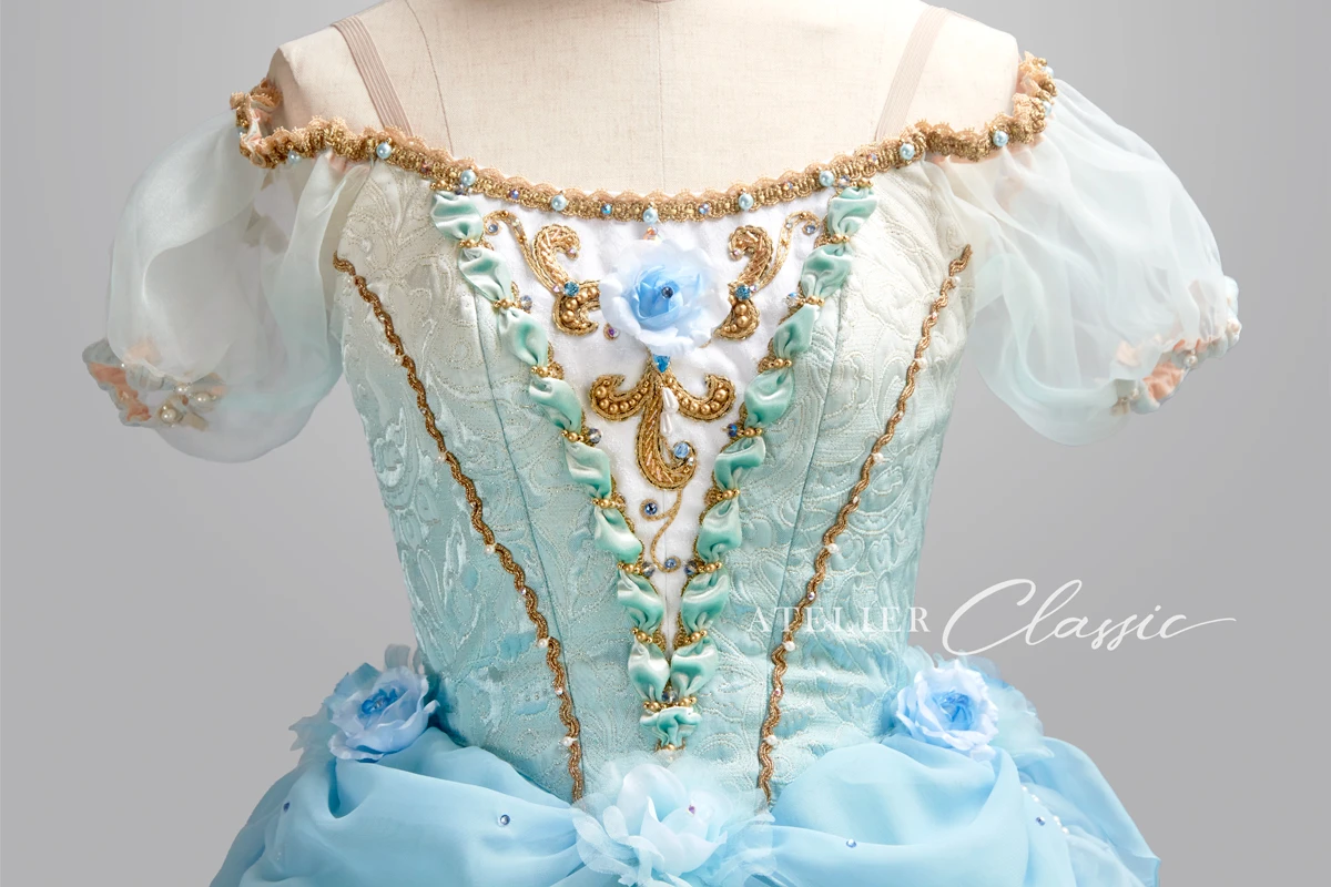 パドトロワの衣装 detail