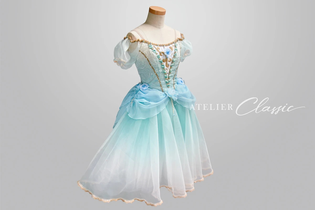 パドトロワの衣装