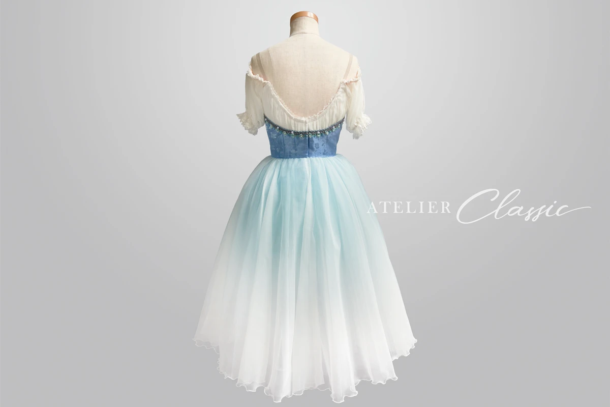 ジゼルの衣装 back style