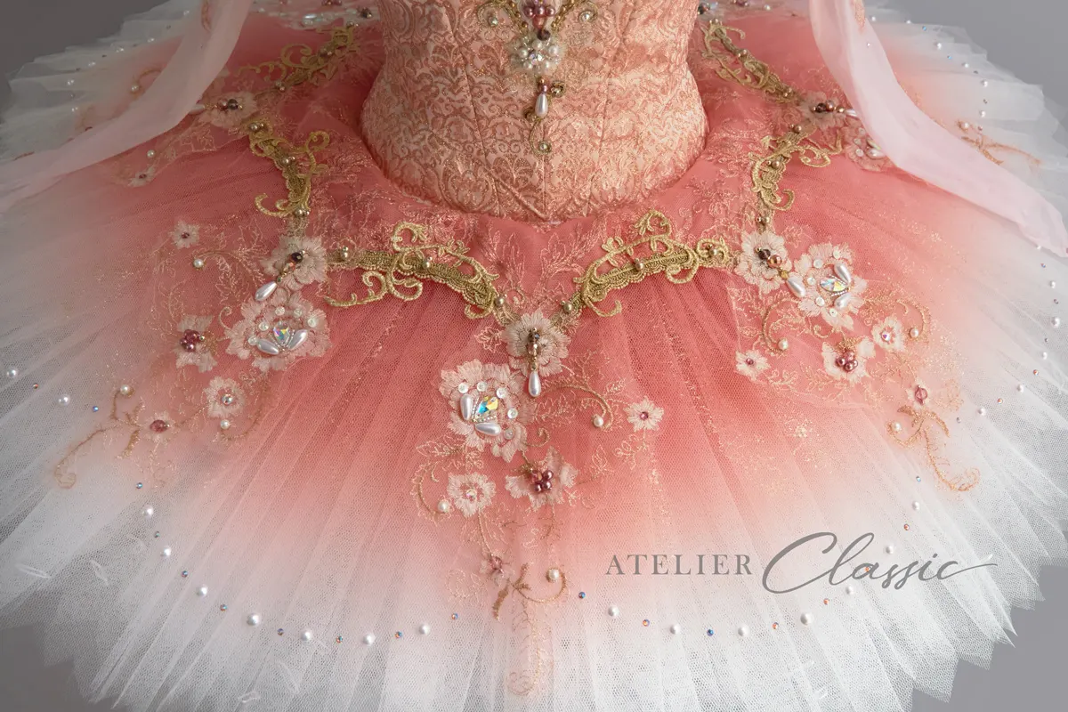 パキータ ヴェスタールカの衣装 スカートのデザイン