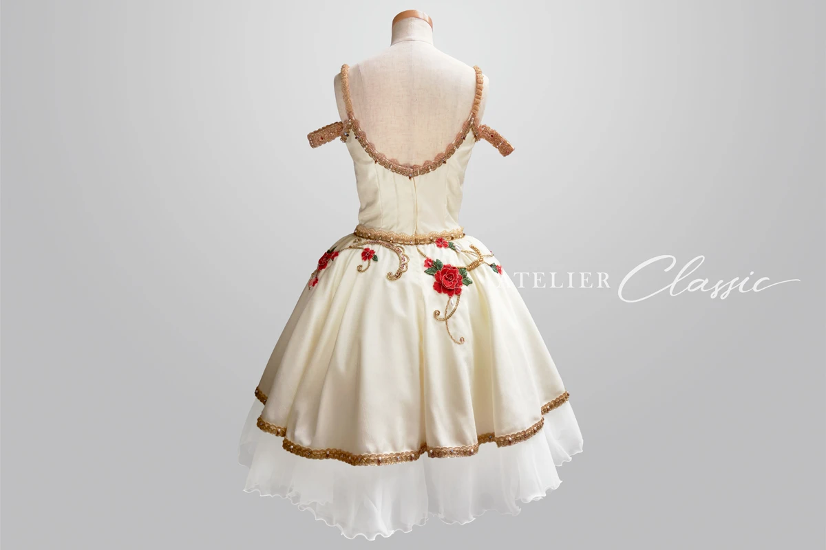 フローラの目覚め衣装 back style