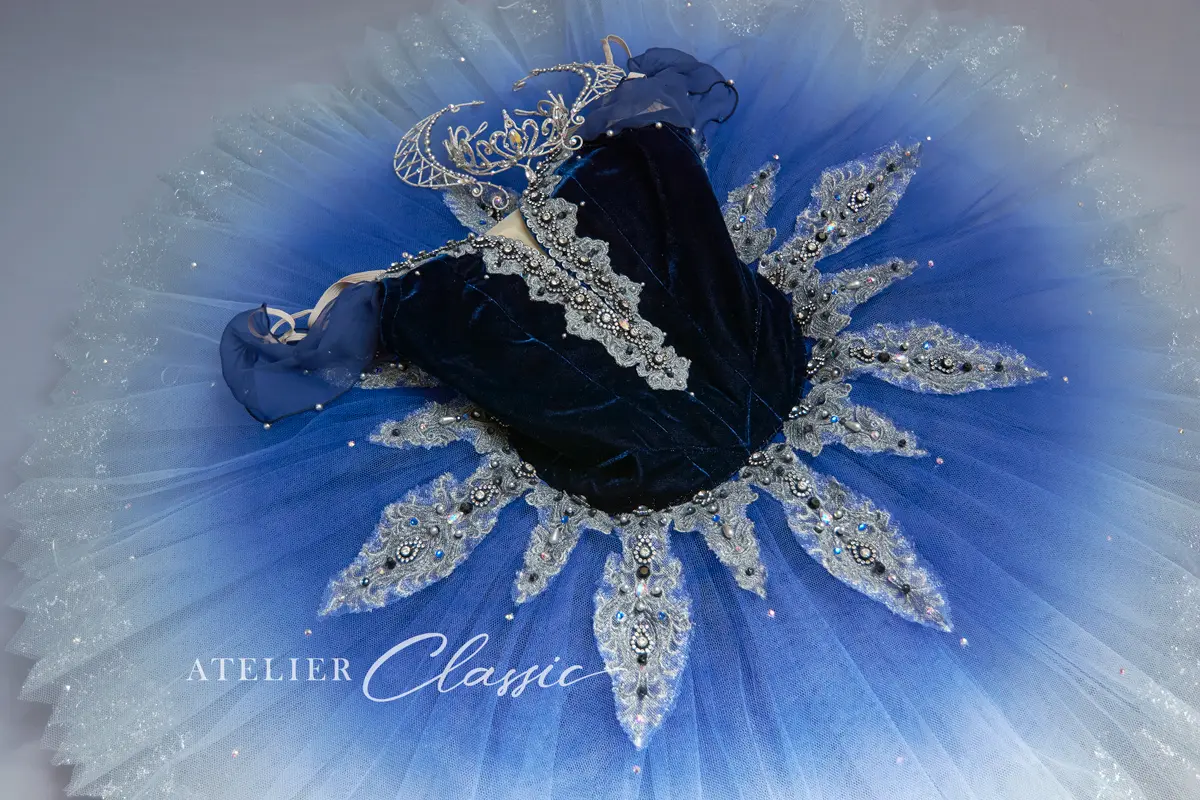 ライモンダ衣装とティアラ