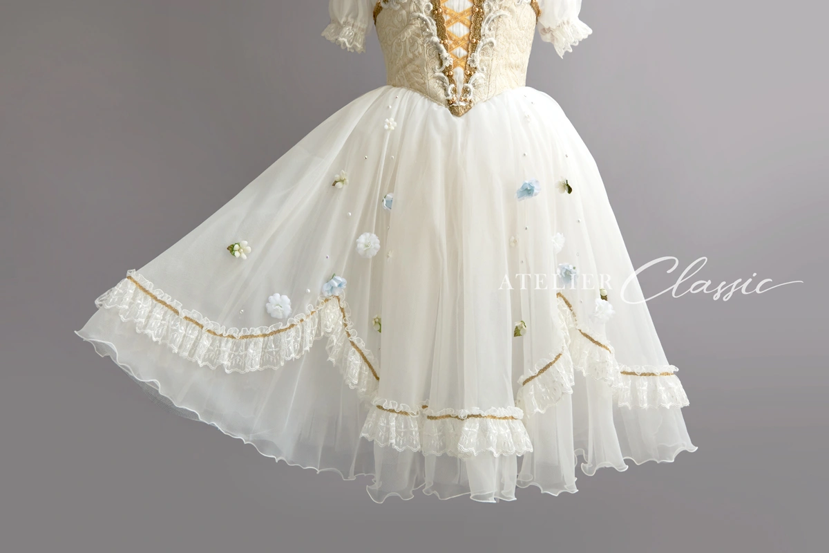 スワニルダ衣装 スカートのデザイン