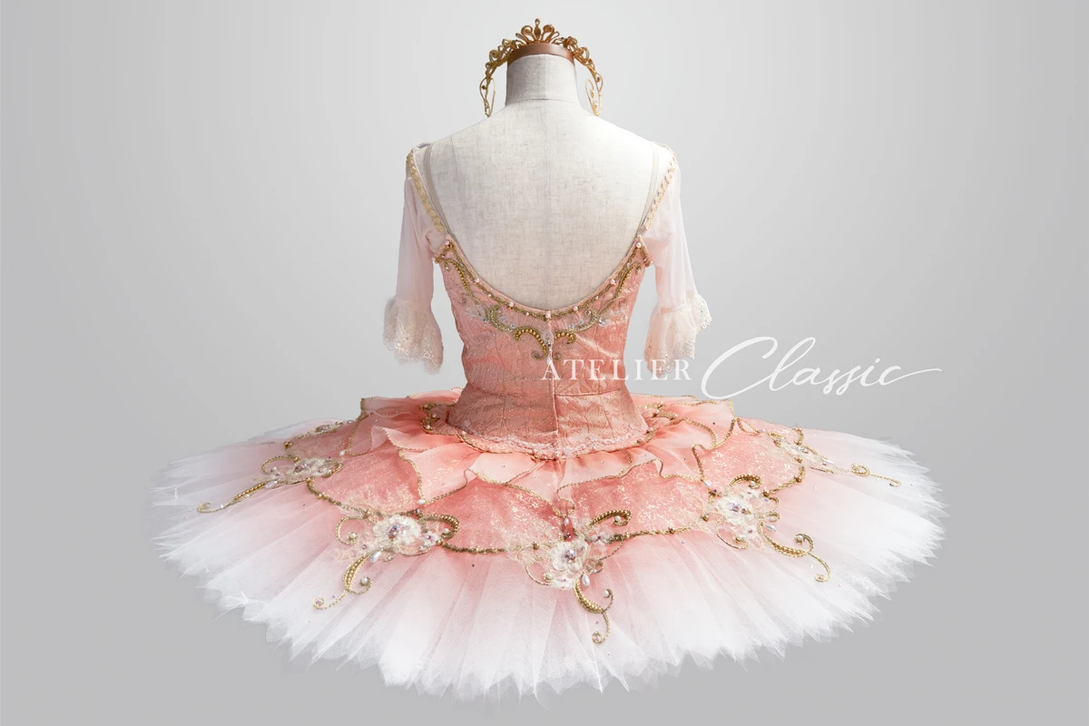 ローズ衣装 back style