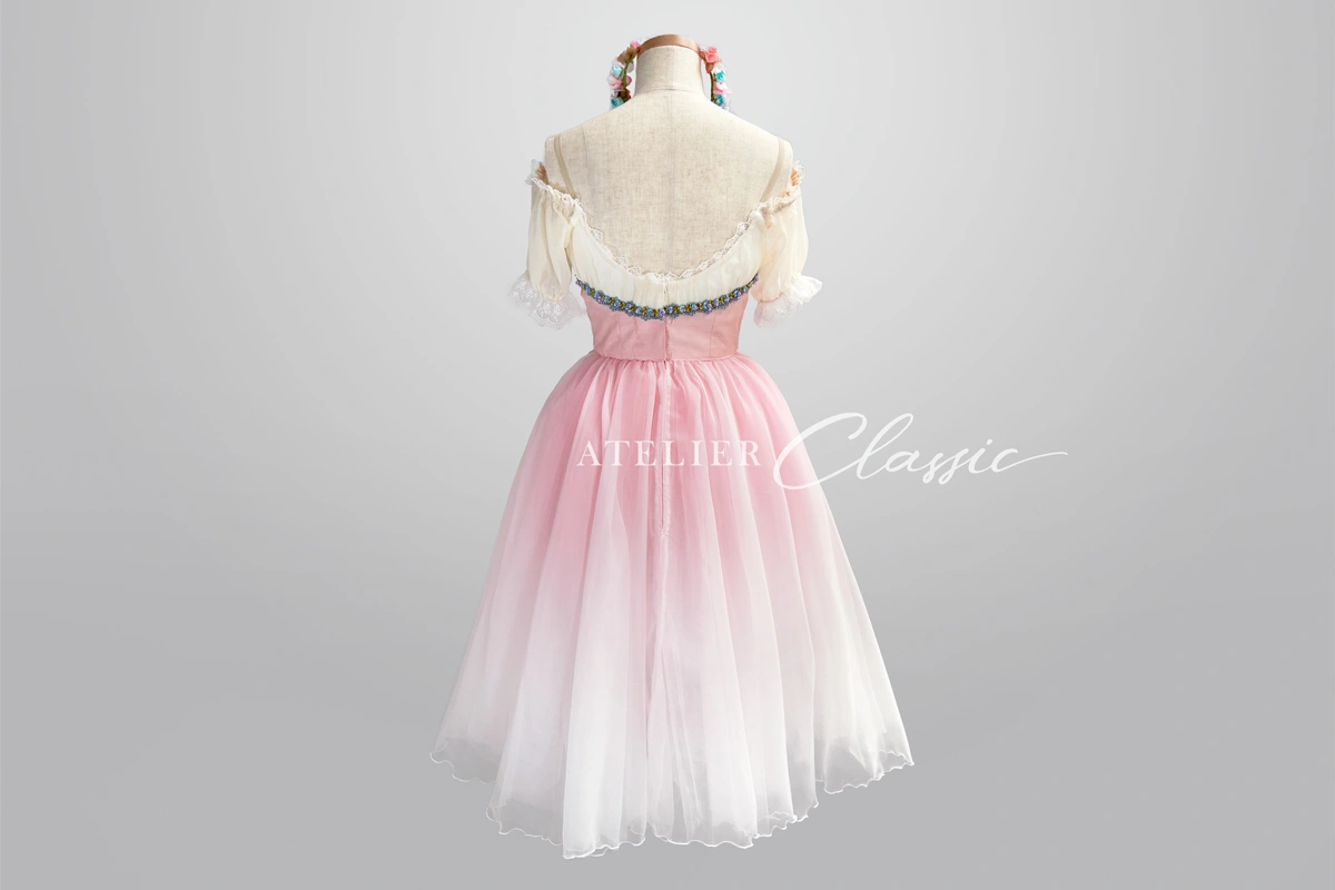 リーズ衣装 back style