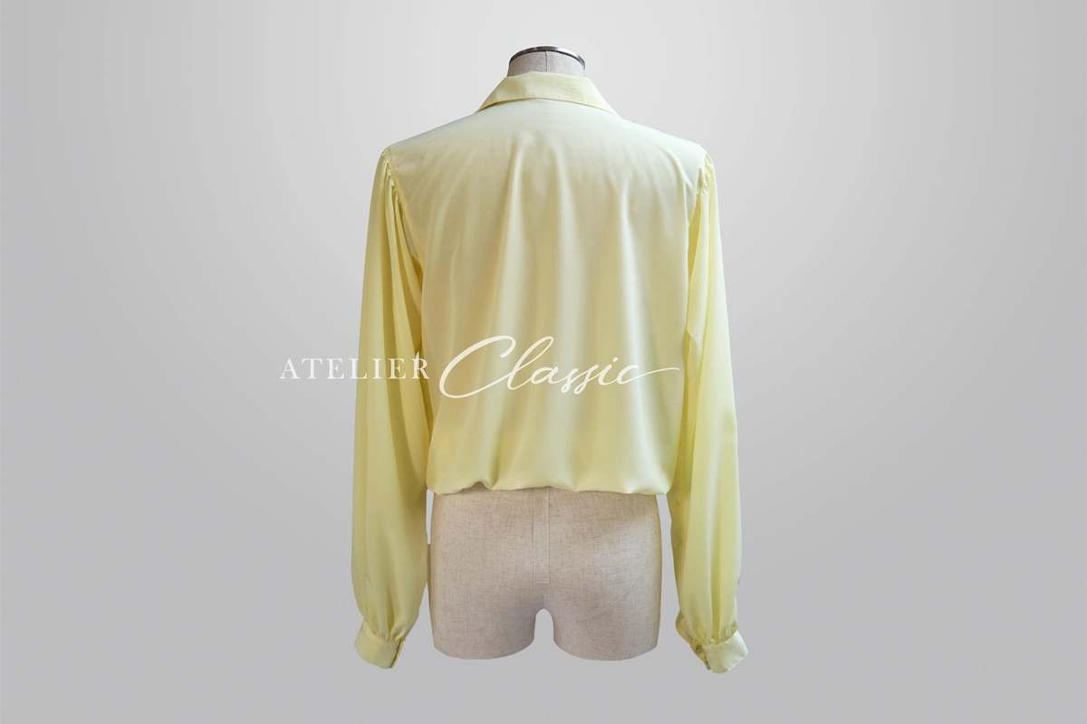 月に寄せる歌衣装 back style